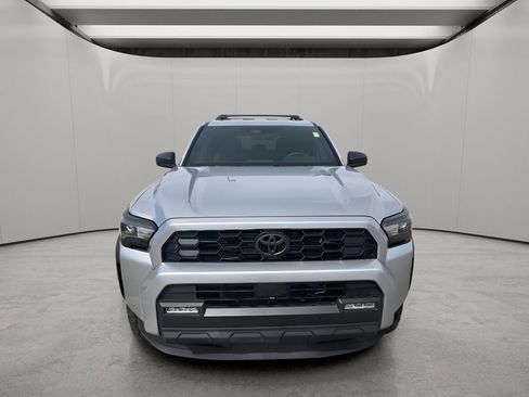 Used 2025 Toyota 4Runner TRD Off-Road image 8