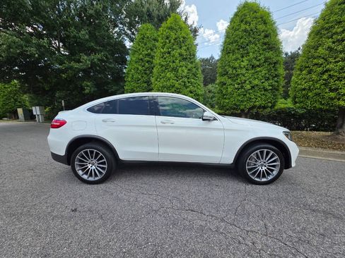 Used 2019 Mercedes-Benz GLC 300 4MATIC Coupe image 6