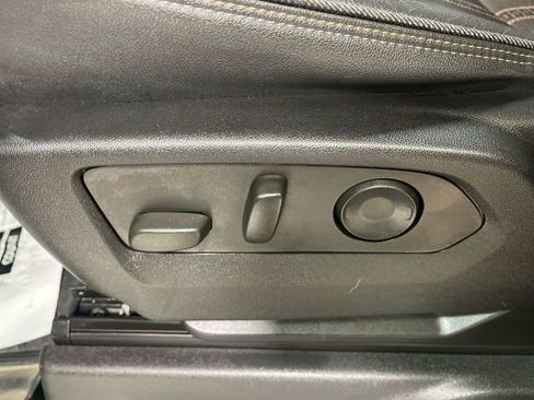 Used 2022 Chevrolet Silverado 1500 High Country image 12