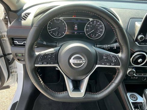 Certified 2024 Nissan Sentra SR w/ SR Premium Package image 15