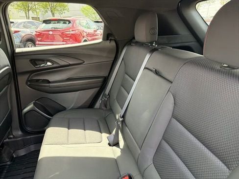 Used 2023 Chevrolet TrailBlazer RS FWD image 29