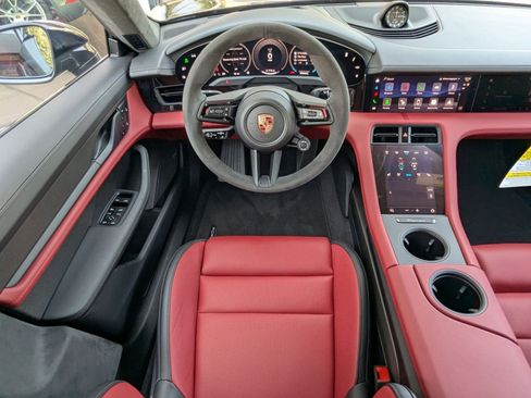 New 2026 Porsche Taycan GTS image 4