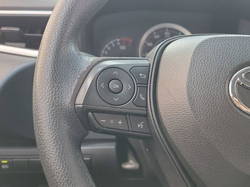 Used 2021 Toyota Corolla LE image 25