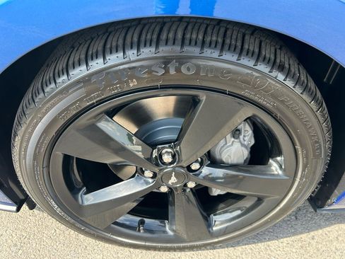 Used 2022 Ford Mustang GT Premium w/ Black Accent Package RWD image 10