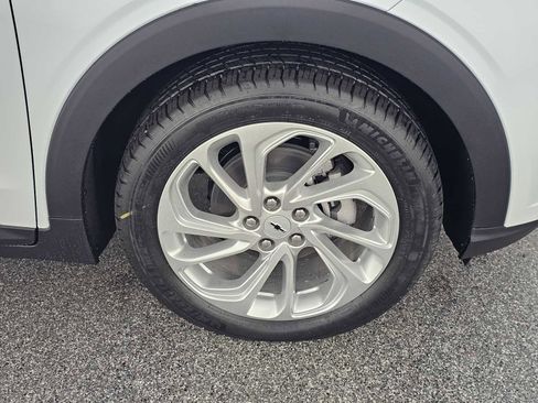 New 2027 Chevrolet Bolt LT FWD image 9