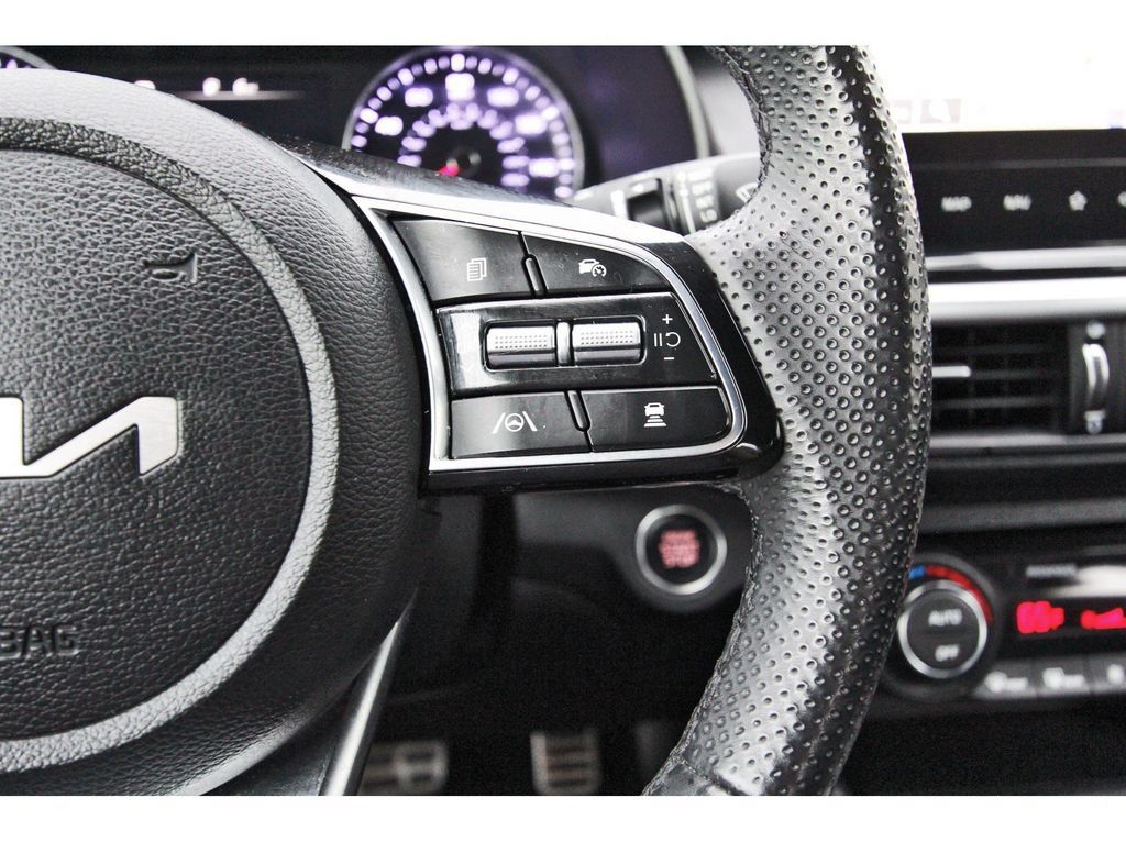 Used 2023 Kia Forte GT-Line w/ GT-Line Technology Package FWD image 20