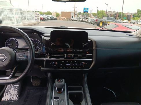 Used 2023 Nissan Pathfinder SL w/ SL Premium Package AWD/4WD image 18