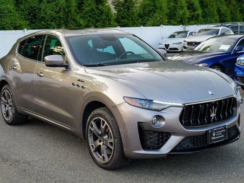 Used 2022 Maserati Levante Modena image 9