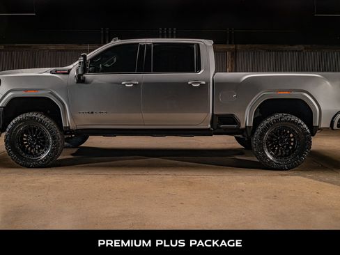 Used 2026 GMC Sierra 2500 AT4 w/ AT4 Premium Plus Package AWD/4WD image 6
