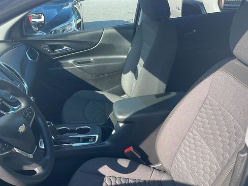 Used 2021 Chevrolet Equinox LT w/ LPO, Blackout Package image 10