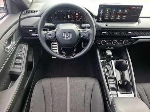 Used 2025 Honda Accord Sport image 12