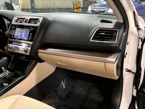 Used 2016 Subaru Outback 2.5i Limited image 19
