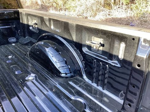 Used 2023 Ford F250 XLT w/ XLT Premium Package image 11