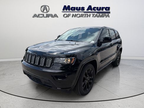 Used 2021 Jeep Grand Cherokee Laredo X RWD image 8