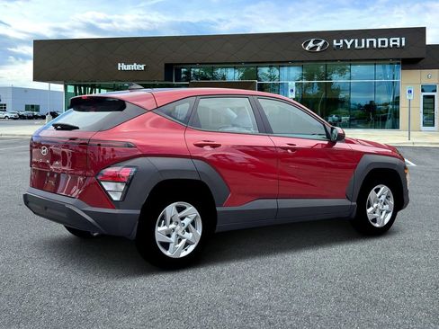 New 2026 Hyundai Kona SE FWD image 8