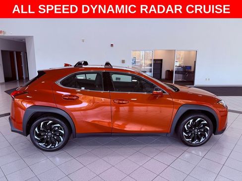 Certified 2020 Lexus UX 200 w/ Premium Package image 9