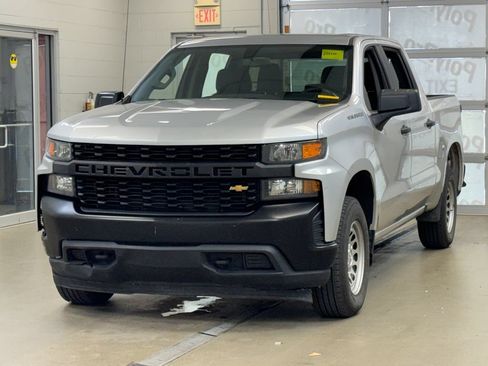 Used 2021 Chevrolet Silverado 1500 W/T w/ WT Value Package AWD/4WD image 3