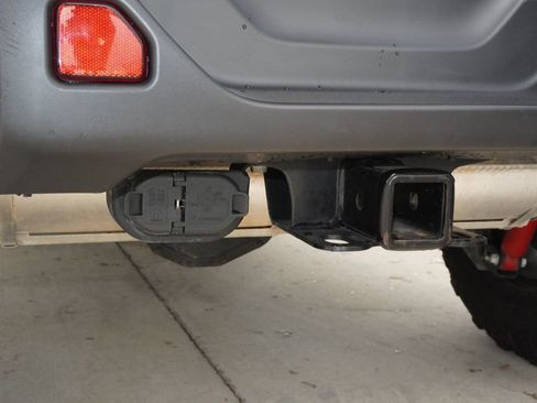 Used 2024 Jeep Wrangler Willys image 29