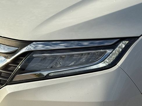 Used 2020 Honda Odyssey Touring image 4