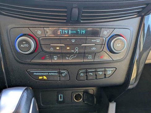 Used 2019 Ford Escape Titanium w/ U9j03 - Titanium Tow Package image 11