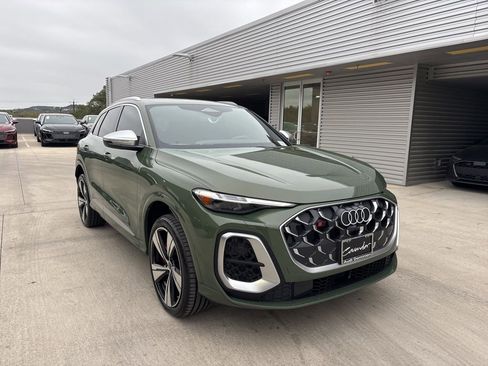 New 2025 Audi SQ5 Premium Plus image 3