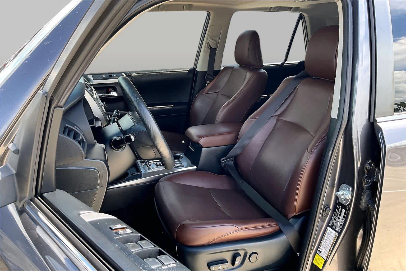 Used 2021 Toyota 4Runner Limited AWD/4WD image 14