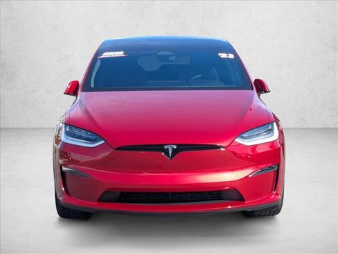 Used 2023 Tesla Model X image 2