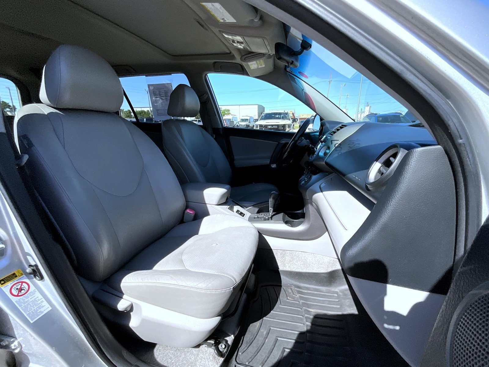 Used 2007 Toyota RAV4 Limited FWD image 17