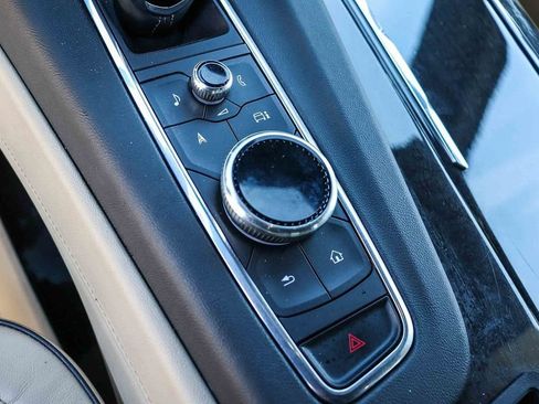 Used 2023 Cadillac Escalade Premium Luxury w/ Performance Package AWD/4WD image 24