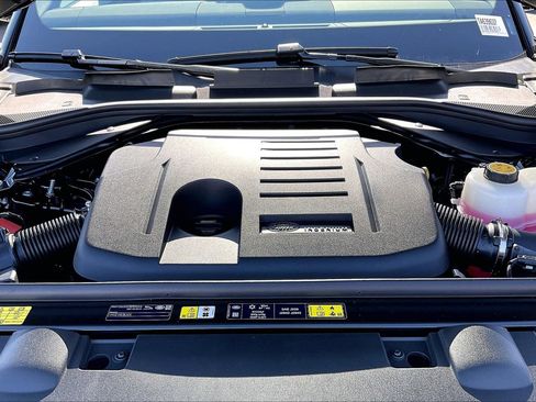 New 2026 Land Rover Range Rover Sport SE AWD/4WD image 15