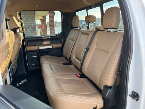 Used 2022 Ford F250 Lariat w/ Chrome Package image 18