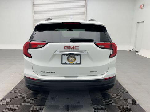 Used 2019 GMC Terrain SLE w/ Driver Convenience Package image 10