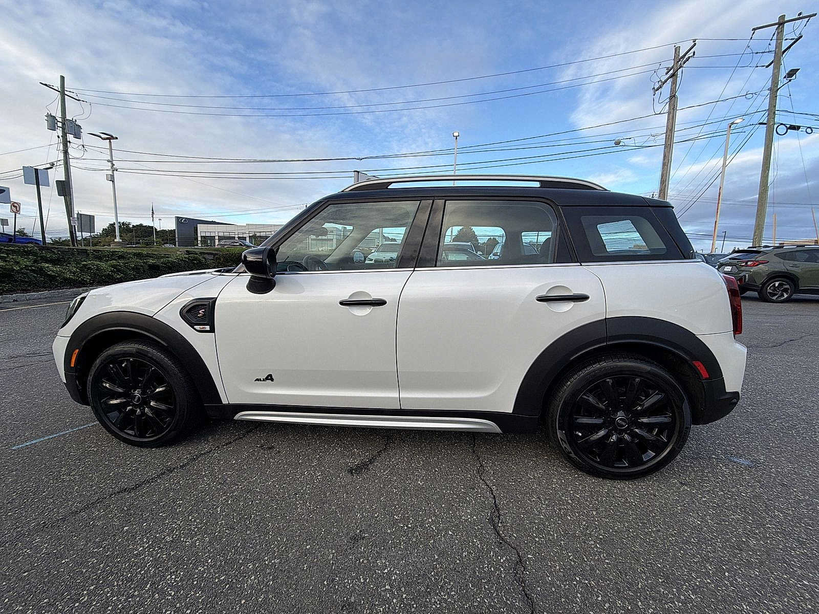 Used 2024 MINI Cooper Countryman S w/ Premium Package AWD/4WD image 11