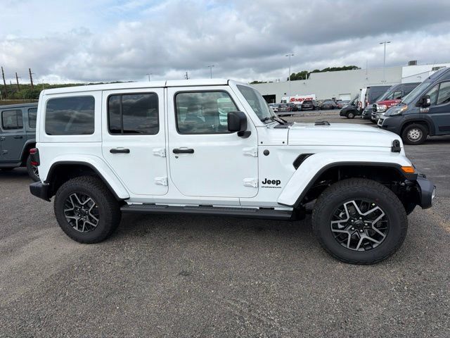 New 2027 Jeep Wrangler Unlimited Sahara AWD/4WD image 2