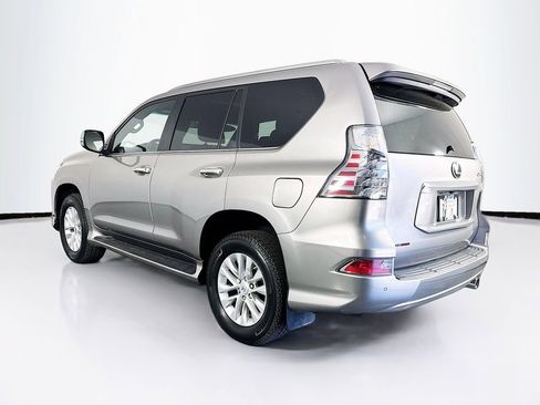 Used 2022 Lexus GX 460 w/ Accessory Package image 7