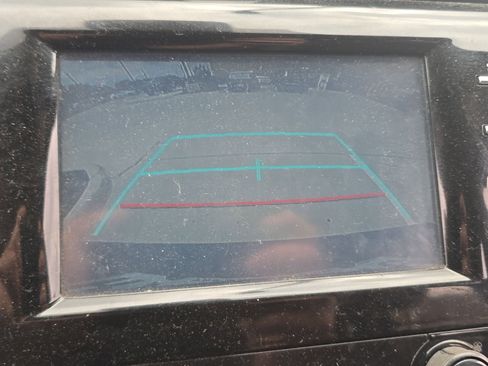 Used 2019 Toyota Camry SE image 17