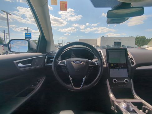 Used 2024 Ford Edge SEL AWD/4WD image 14