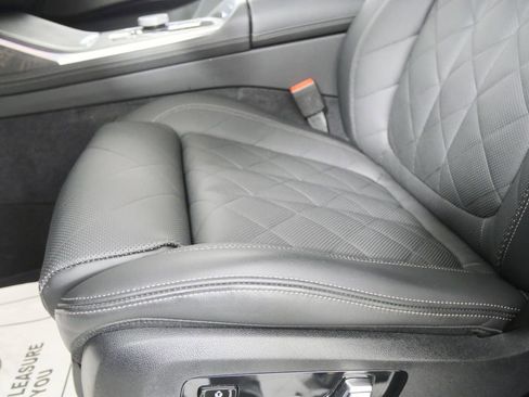 Used 2026 BMW X7 xDrive40i w/ Executive Package AWD/4WD image 9