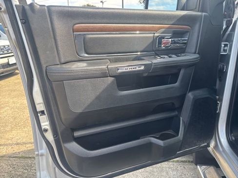 Used 2017 RAM 1500 Laramie w/ Convenience Group image 19