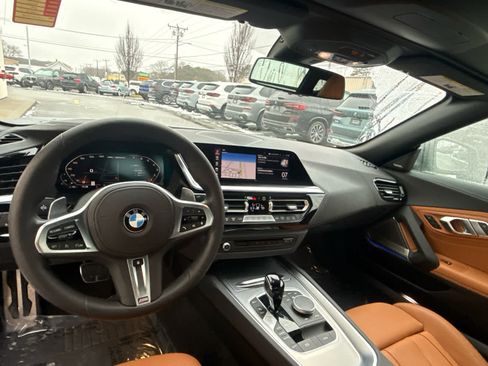 Used 2023 BMW Z4 M40i w/ Premium Package image 14