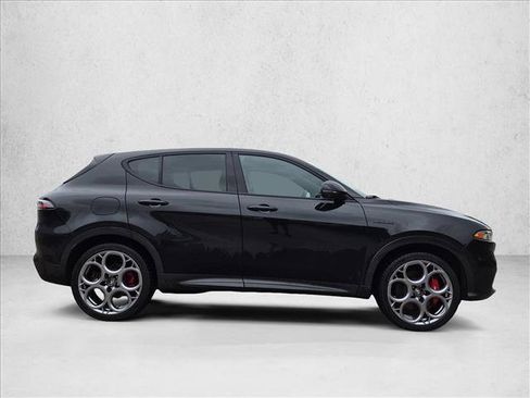 Used 2024 Alfa Romeo Tonale Veloce AWD/4WD image 4
