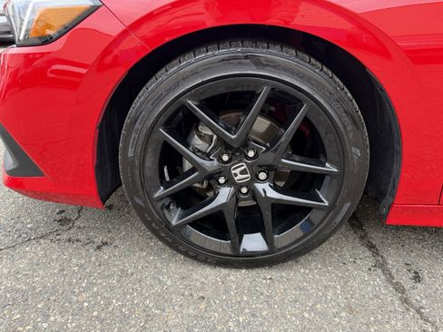 Used 2023 Honda Civic Sport image 7