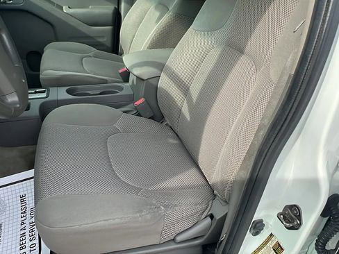 Used 2016 Nissan Frontier SV RWD image 17