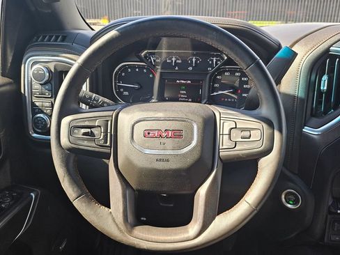 Used 2022 GMC Sierra 1500 AT4 w/ AT4 Preferred Package AWD/4WD image 31