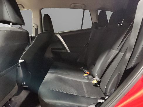 Used 2017 Toyota RAV4 LE w/ All Weather Liner Package image 31