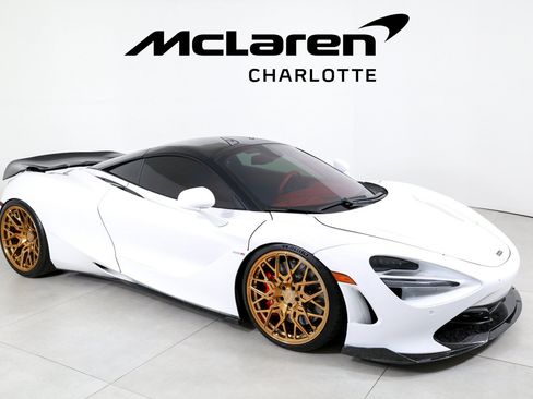 Used 2019 McLaren 720S RWD image 2