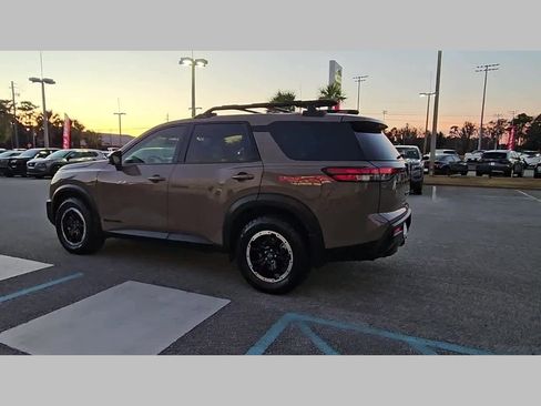 Used 2024 Nissan Pathfinder Rock Creek image 27