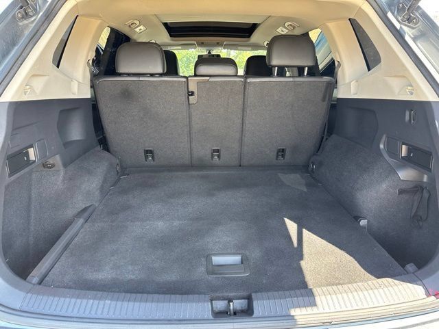 Used 2019 Volkswagen Tiguan SEL R-Line AWD/4WD image 12