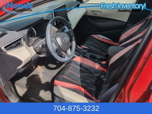 Used 2021 Toyota Corolla LE image 11