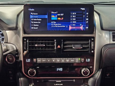 Used 2023 Lexus GX 460 Premium w/ Premium Package AWD/4WD image 16